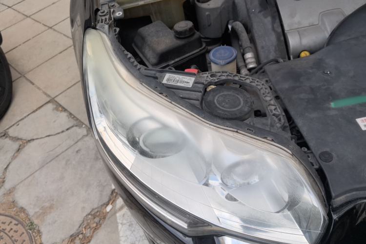 Used Citroen C5 2010 3.0L Automatic Flagship Edition Engine Bay Right