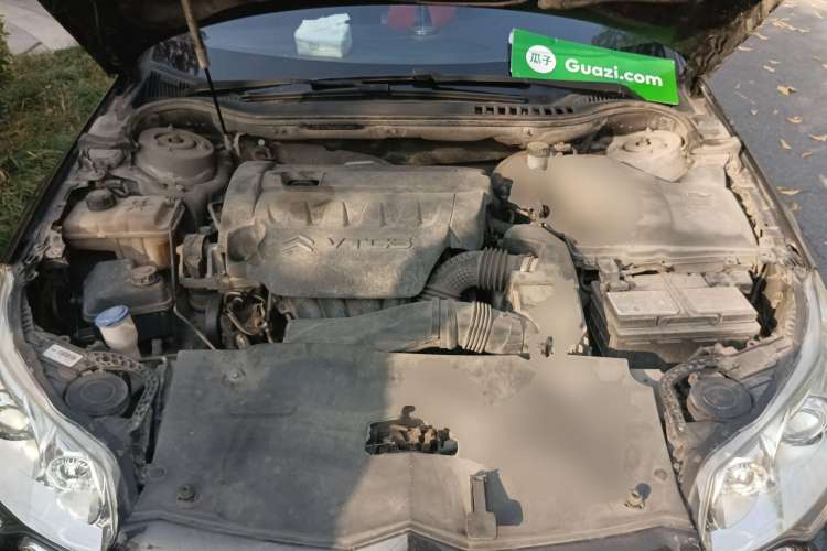 Used Citroen C5 2010 2.3L Automatic Luxury Edition Engine Bay