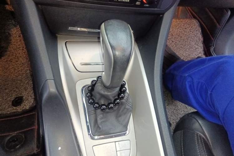 Used Citroen C5 2010 2.3L Automatic Luxury Edition Gear Lever