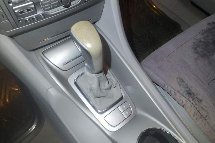 Used Citroen C5 2010 2.3L Automatic Luxury Edition Gear Lever