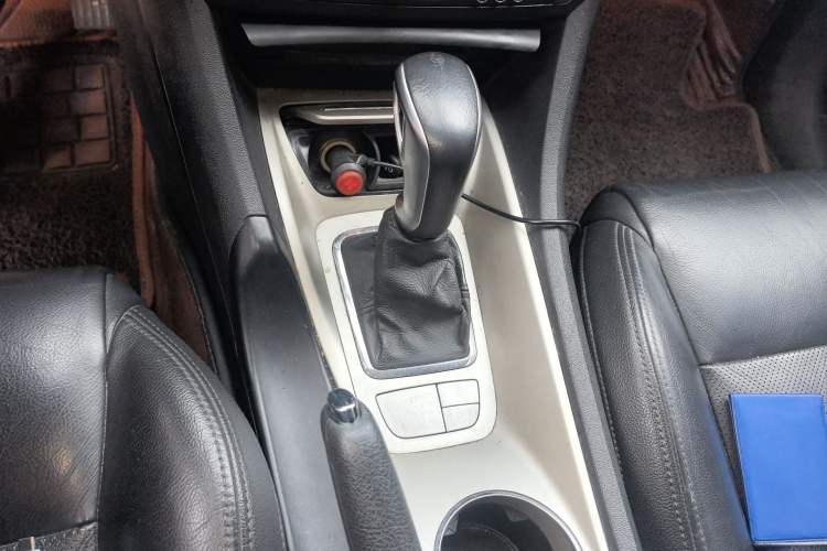 Used Citroen C5 2010 3.0L Automatic Flagship Edition Gear Lever