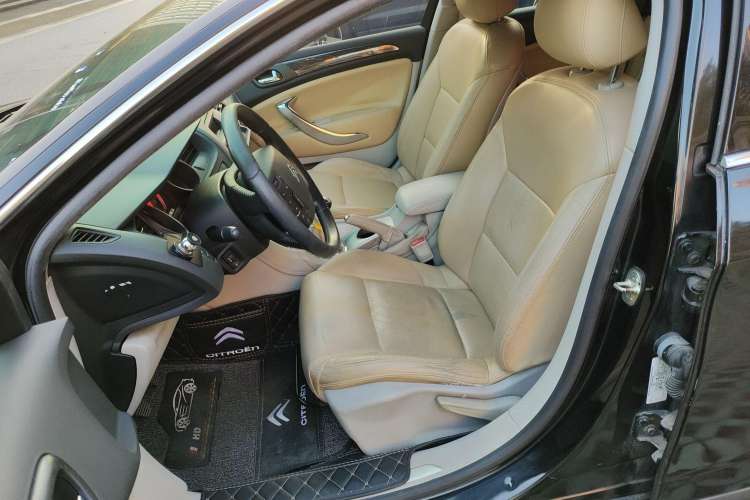 Used Citroen C5 2010 2.0L Manual Comfort Edition Left Front Seat