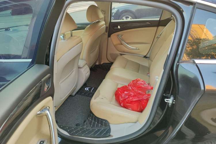 Used Citroen C5 2010 2.0L Manual Comfort Edition Left Rear Seat