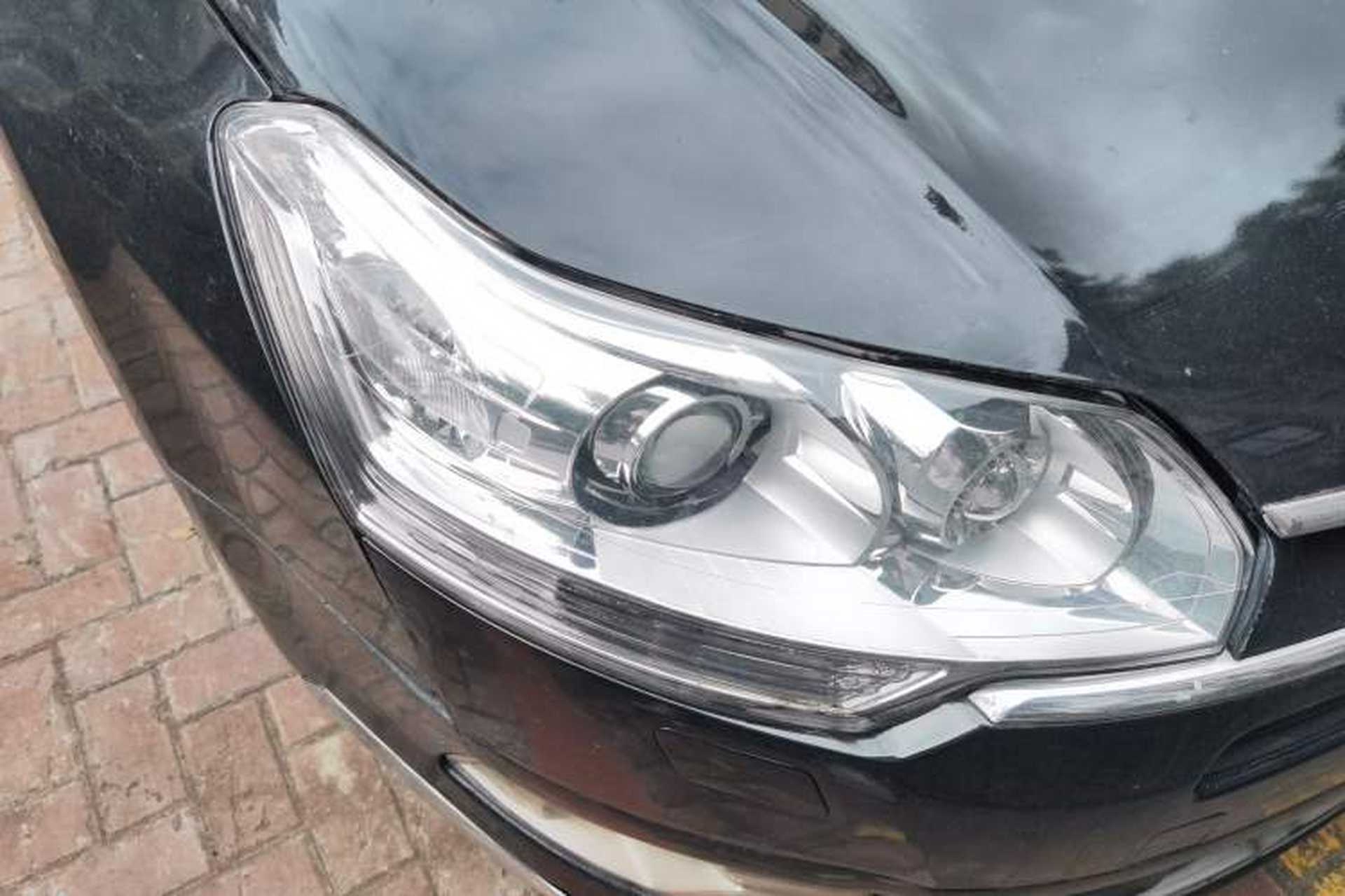 Used Citroen C5 2010 2.3L Automatic Luxury Edition Right Front Headlight