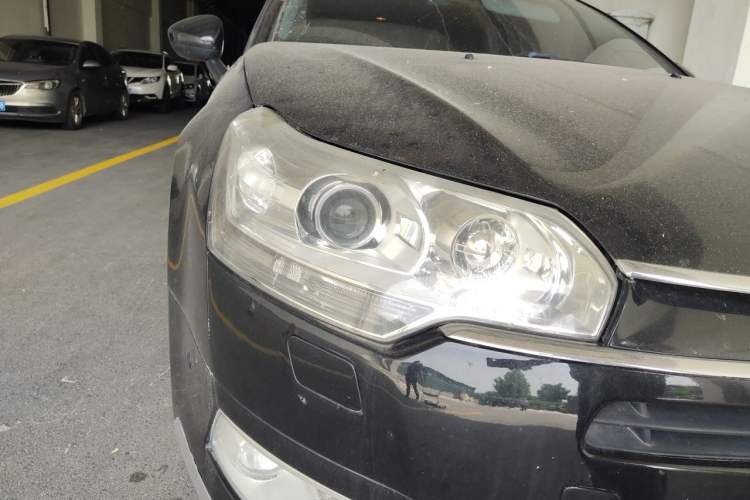 Used Citroen C5 2010 3.0L Automatic Flagship Edition Right Front Headlight