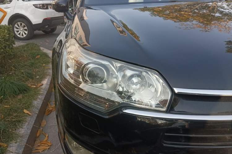 Used Citroen C5 2010 2.3L Automatic Luxury Edition Right Front Headlight