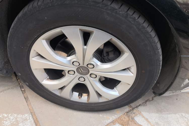 Used Citroen C5 2010 3.0L Automatic Flagship Edition Right Front Wheel Hub