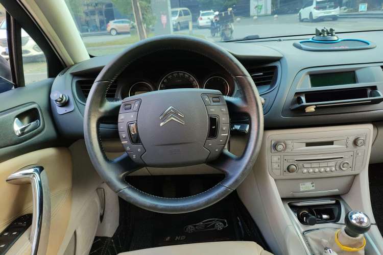Used Citroen C5 2010 2.0L Manual Comfort Edition Steering Wheel