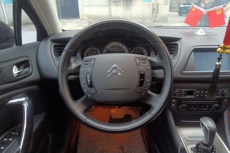Used Citroen C5 2010 2.3L Automatic Luxury Edition Steering Wheel