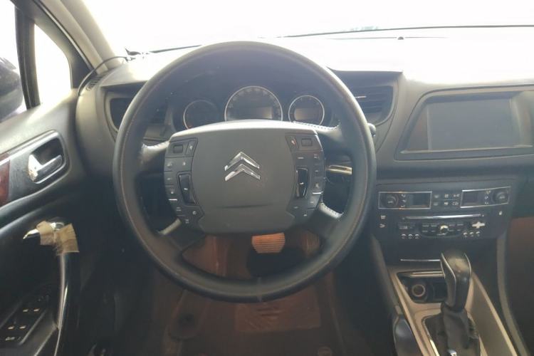 Used Citroen C5 2010 3.0L Automatic Flagship Edition Steering Wheel