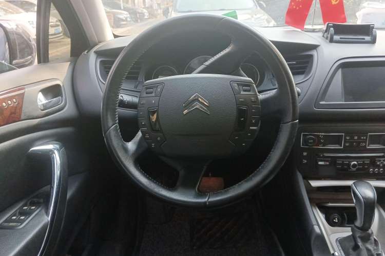 Used Citroen C5 2010 2.3L Automatic Luxury Edition Steering Wheel