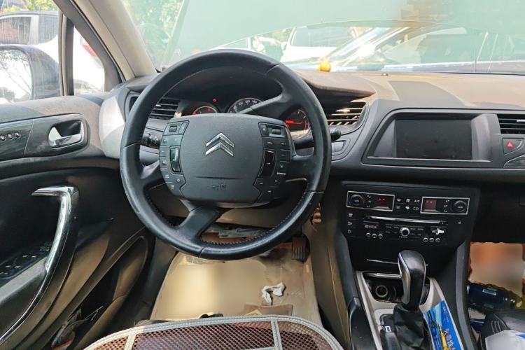 Used Citroen C5 2010 2.3L Automatic Luxury Edition Steering Wheel