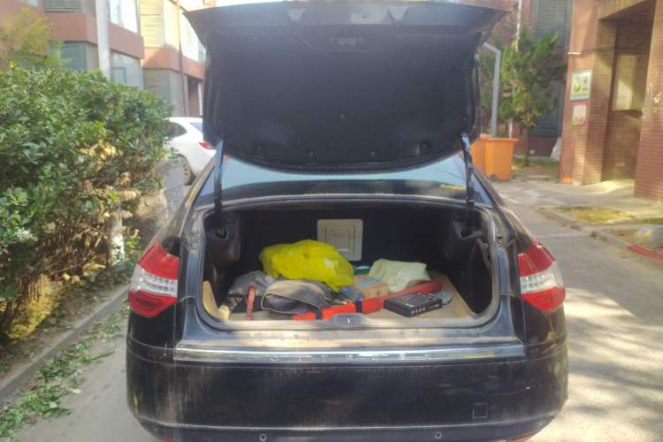 Used Citroen C5 2010 2.3L Automatic ZunYa Trim Trunk