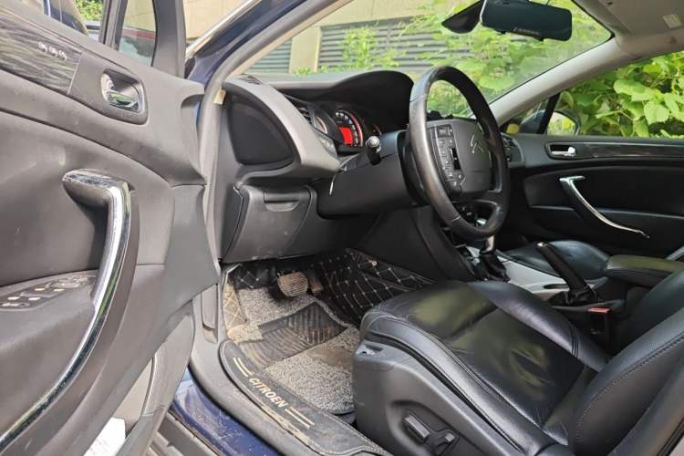 Used Citroen C5 2010 2.3L Automatic Luxury Edition Driver Seat