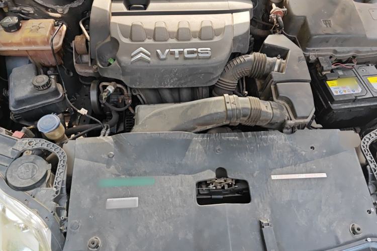 Used Citroen C5 2010 2.3L Automatic Luxury Edition Engine Bay