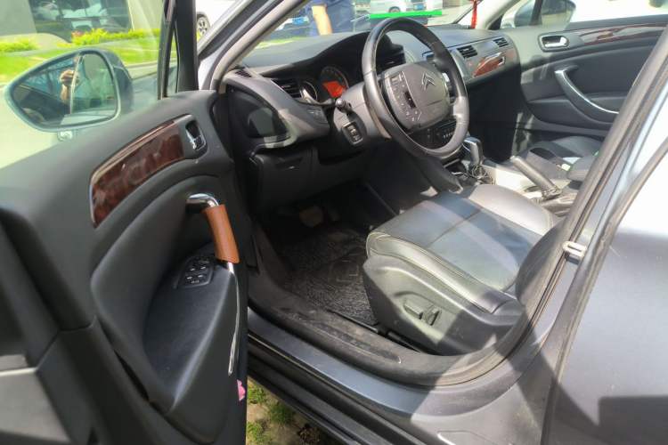 Used Citroen C5 2010 2.3L Automatic ZunYa Trim Driver Seat