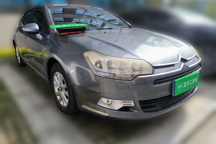 Used Citroen C5 2010 2.3L Automatic ZunYa Trim Front Right 45 Deg