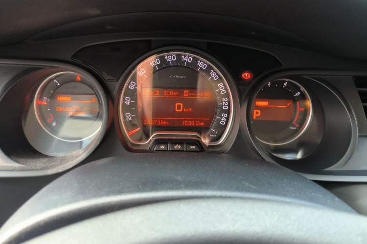 Used Citroen C5 2010 2.3L Automatic ZunYa Trim Instrument Cluster
