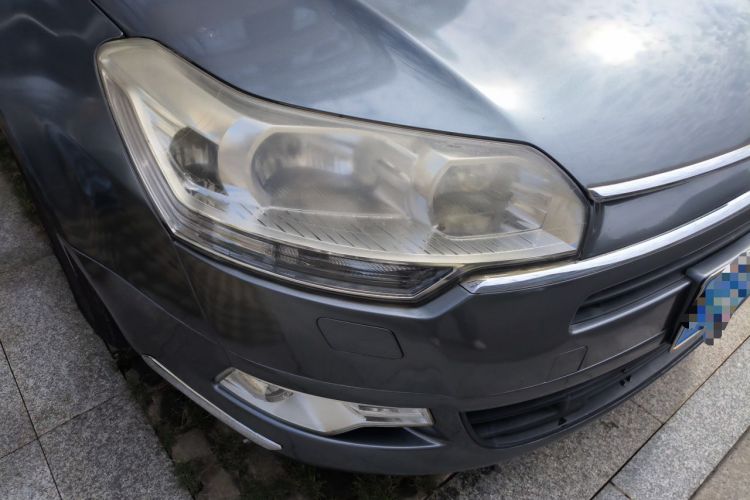Used Citroen C5 2010 2.3L Automatic ZunYa Trim Right Front Headlight