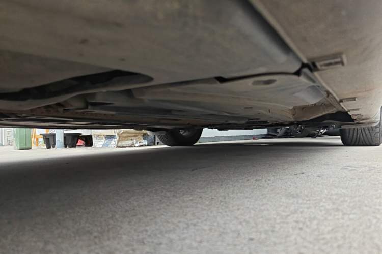 Used Citroen C5 2010 2.3L Automatic Luxury Edition Chassis Rear Right