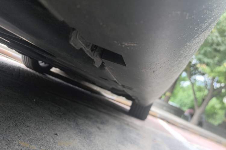 Used Citroen C5 2010 2.3L Automatic ZunYa Trim Chassis Rear Right