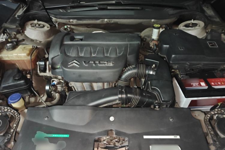 Used Citroen C5 2010 2.3L Automatic Luxury Edition Engine Bay