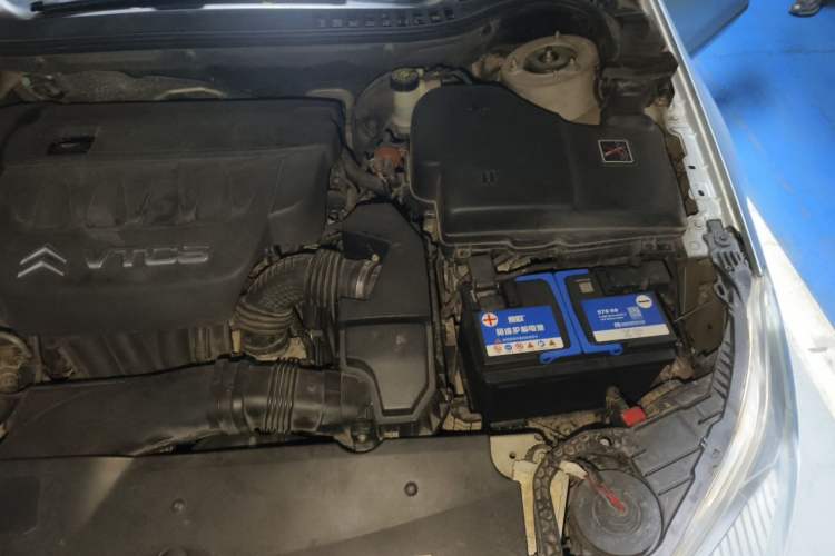 Used Citroen C5 2010 2.3L Automatic ZunYa Trim Engine Bay Left