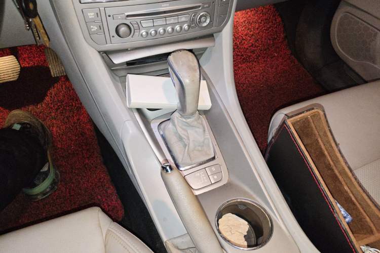 Used Citroen C5 2010 2.3L Automatic Luxury Edition Gear Lever
