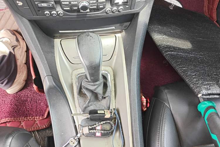 Used Citroen C5 2010 2.3L Automatic Luxury Edition Gear Lever