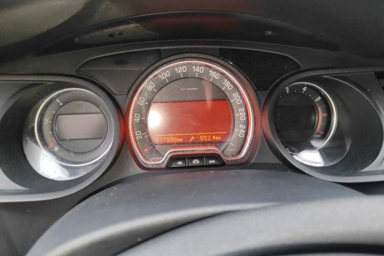 Used Citroen C5 2010 2.3L Automatic Luxury Edition Instrument Cluster