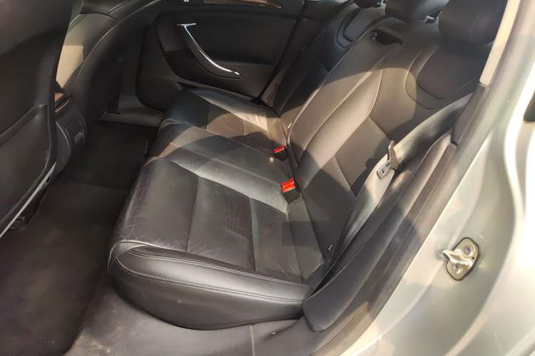 Used Citroen C5 2010 2.3L Automatic ZunYa Trim Left Rear Seat