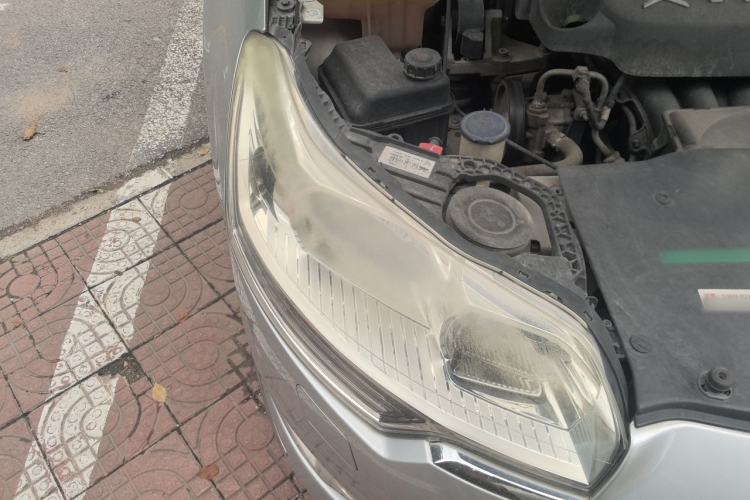 Used Citroen C5 2010 2.3L Automatic ZunYa Trim Right Front Headlight