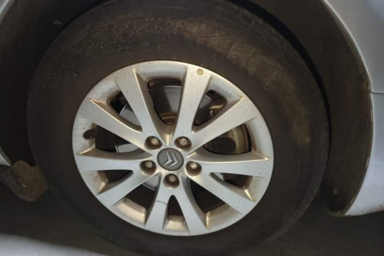Used Citroen C5 2010 2.3L Automatic ZunYa Trim Right Front Wheel Hub