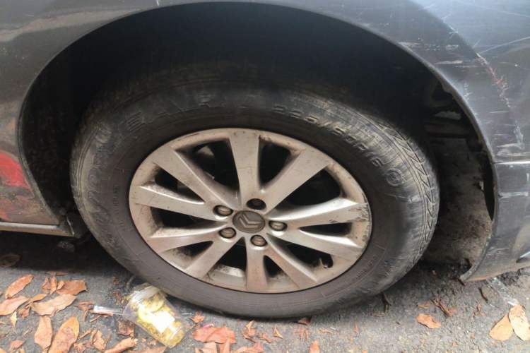 Used Citroen C5 2010 2.0L Automatic Comfort Edition Right Front Wheel Hub