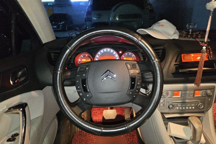 Used Citroen C5 2010 2.3L Automatic Luxury Edition Steering Wheel