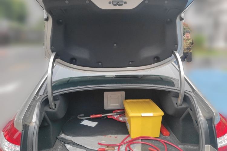 Used Citroen C5 2010 2.3L Automatic Luxury Edition Trunk