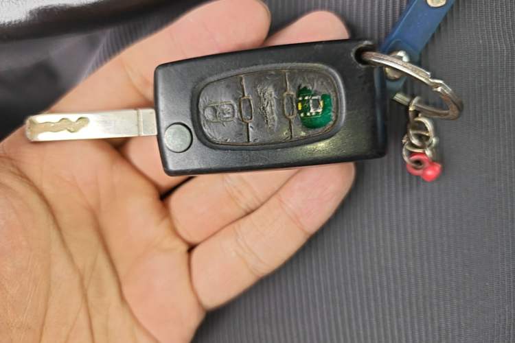Used Citroen C5 2010 2.3L Automatic Luxury Edition Vehicle Key