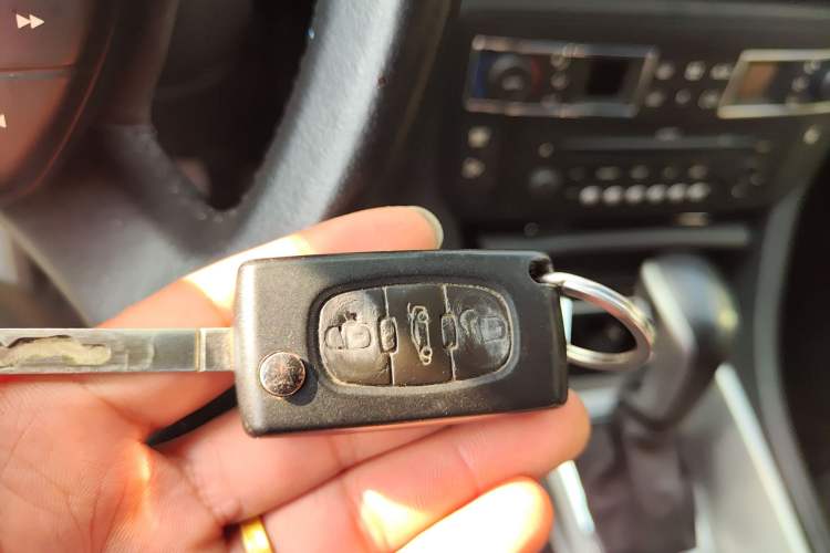 Used Citroen C5 2010 2.3L Automatic ZunYa Trim Vehicle Key