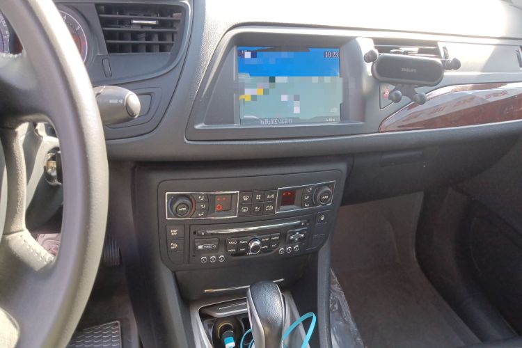 Used Citroen C5 2010 2.3L Automatic Luxury Edition Audio And AC Panel