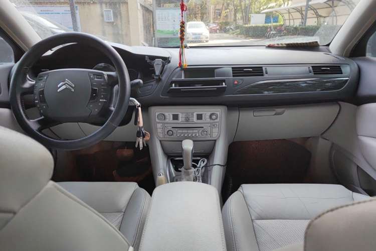 Used Citroen C5 2010 2.3L Automatic ZunYa Trim Center Console