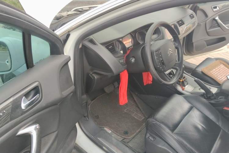 Used Citroen C5 2010 2.3L Automatic Luxury Edition Driver Seat