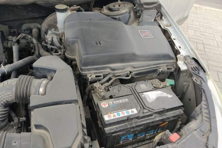 Used Citroen C5 2010 2.3L Automatic Luxury Edition Engine Bay Left