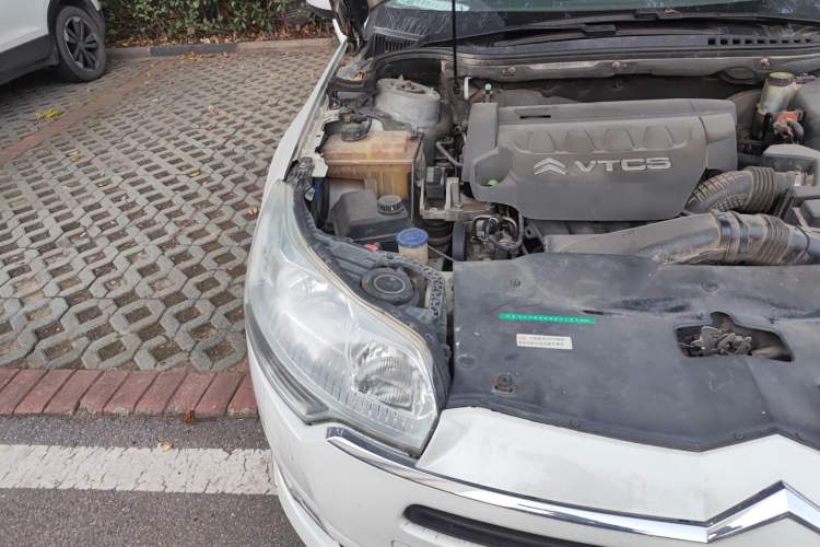 Used Citroen C5 2010 2.3L Automatic ZunYa Trim Engine Bay Right