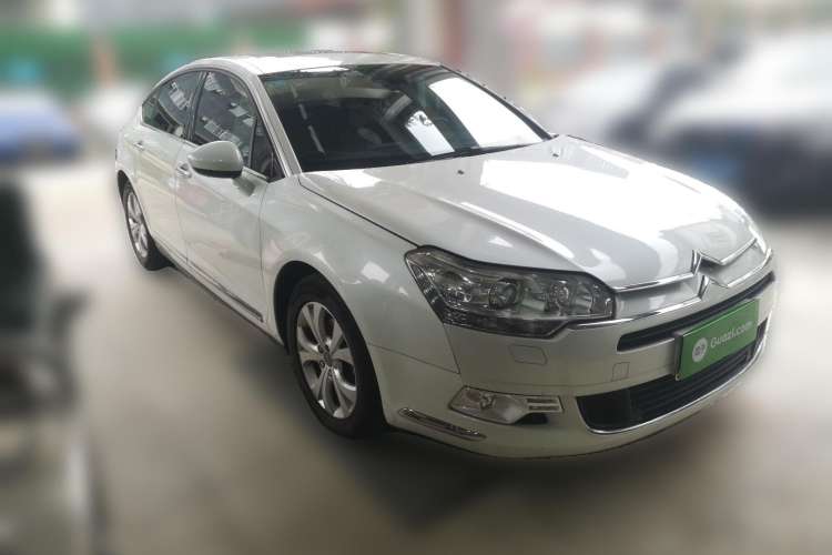 Used Citroen C5 2010 2.3L Automatic Luxury Edition Front Right 45 Deg