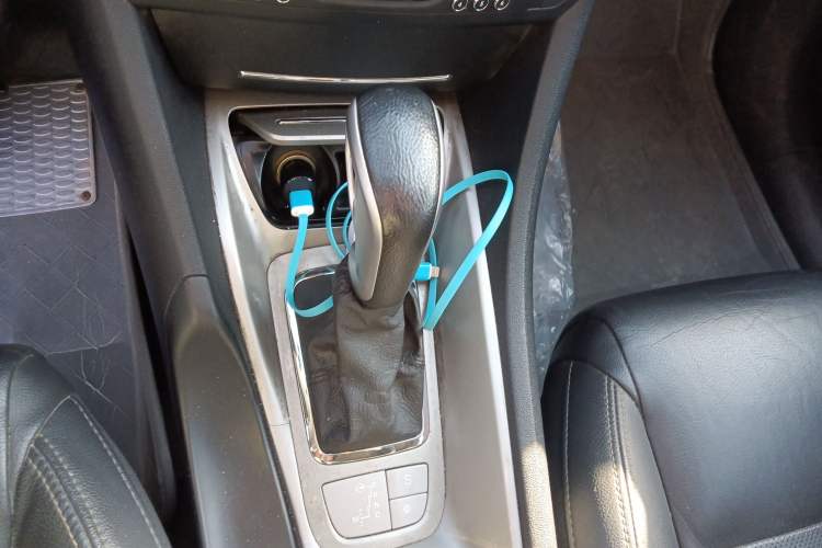 Used Citroen C5 2010 2.3L Automatic Luxury Edition Gear Lever