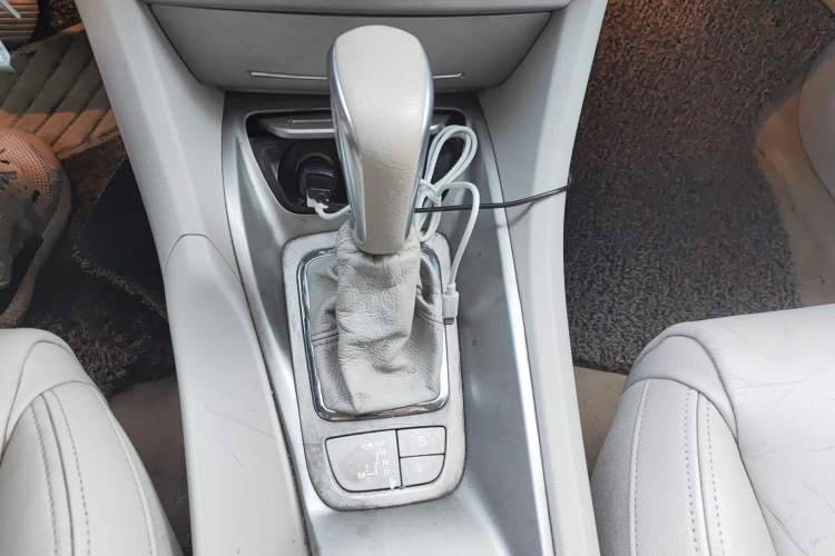 Used Citroen C5 2010 2.3L Automatic ZunYa Trim Gear Lever