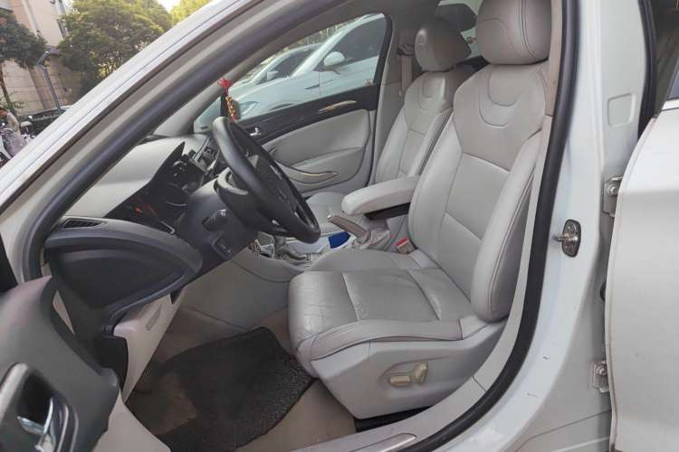 Used Citroen C5 2010 2.3L Automatic ZunYa Trim Left Front Seat