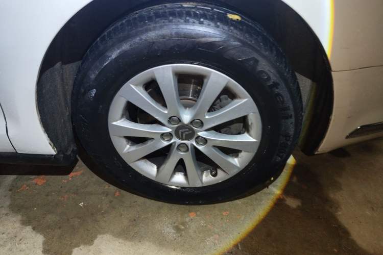 Used Citroen C5 2010 2.3L Automatic ZunYa with Navigation Right Front Wheel Hub