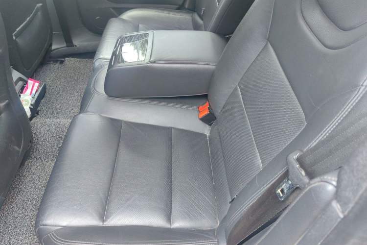 Used Citroen C5 2010 2.3L Automatic ZunYa Trim Left Rear Seat