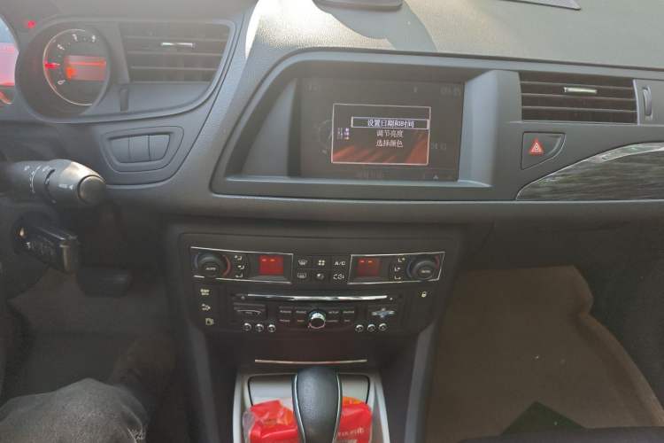Used Citroen C5 2011 Dongfang Zhilü 2.3L Automatic Zunyu Model Audio And AC Panel